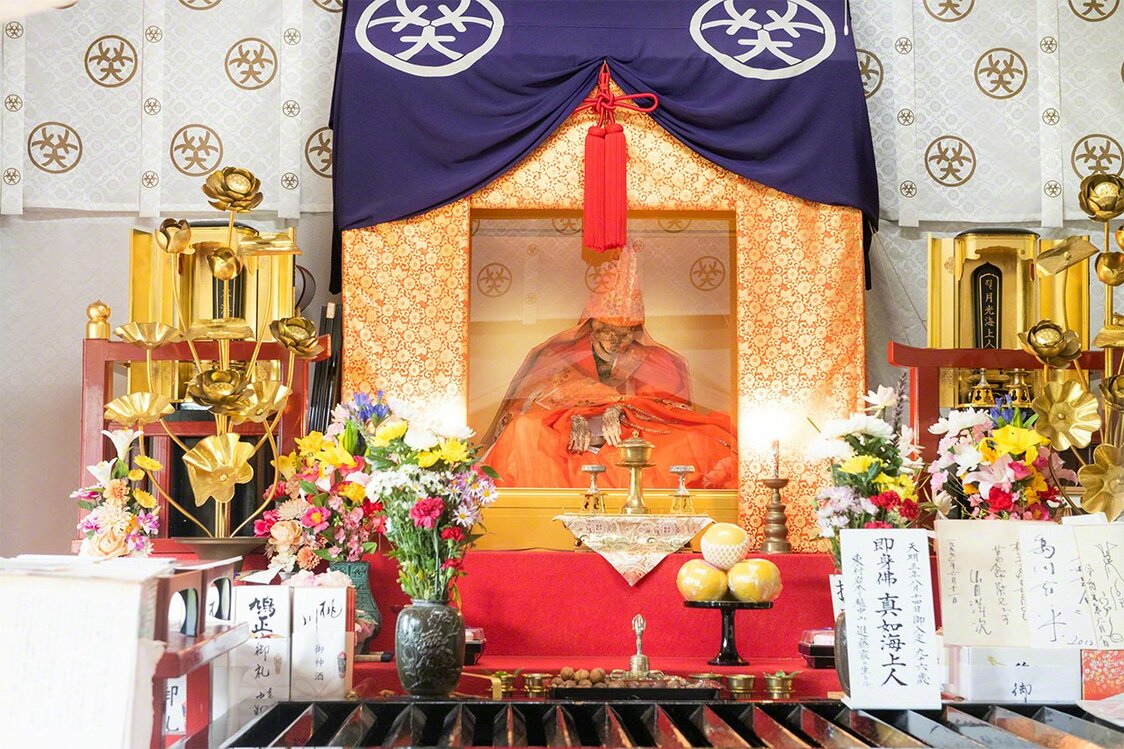 大日坊の真如海上人（撮影：一般社団法人 DEGAM 鶴岡ツーリズムビューロー）