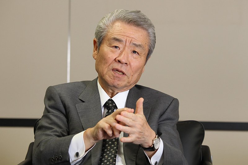 「企業在高層的魄力和實踐中改變」——訪小松集團顧問坂根正弘