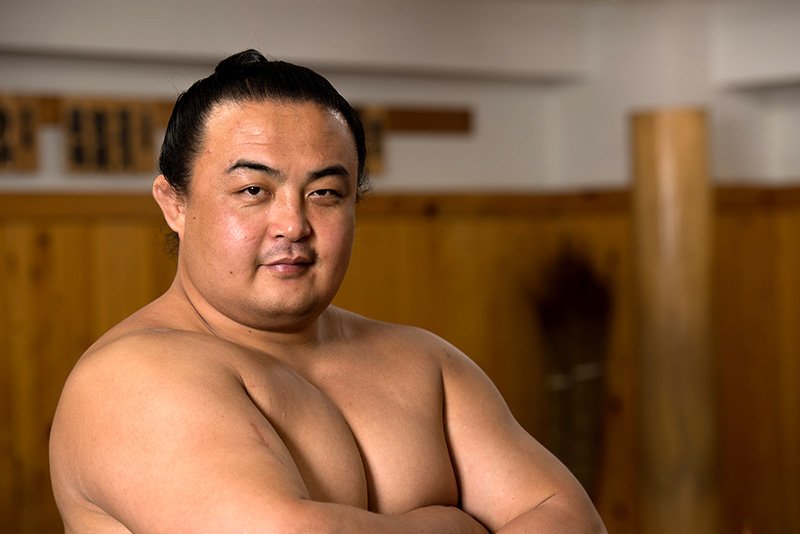 試練を乗り越えて活躍する初の中国人力士・蒼国来関
