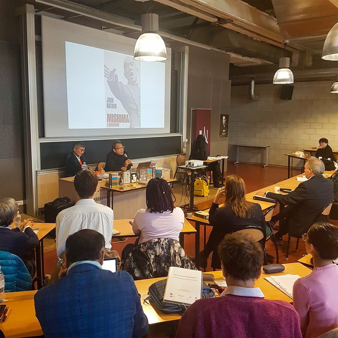 Simposio internacional de tres días sobre Mishima Yukio celebrado desde el 21 de noviembre de 2019 en la Universidad Diderot de París. (© Jérémy Marcellin)