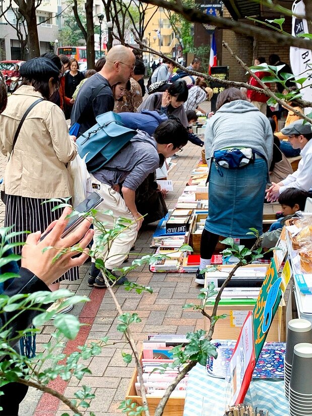 ブックオカに集う人々（筆者撮影）