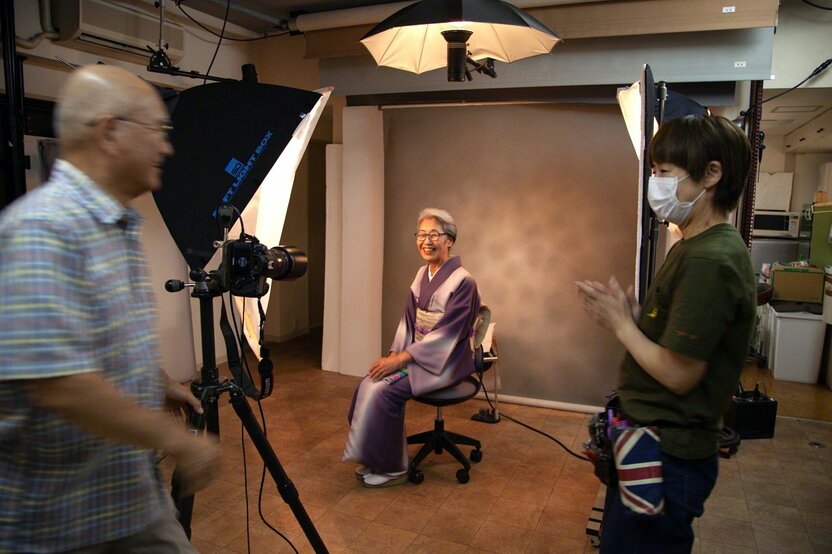 カメラマン・モデル・ヘアメイク、三者のコミュニケーションが写真を作り上げる