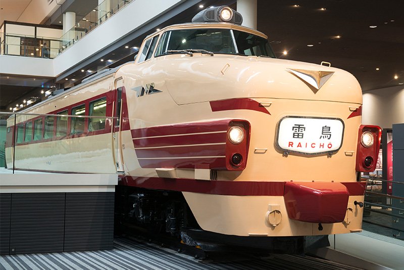 ボンネット型の489系特急電車（1971年製）