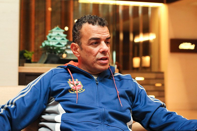 خالد مرتجي عضو مجلس إدارة النادي الأهلي يتحدث عن الصعوبات المالية التي تواجه النادي في ظل توقف الدوري.