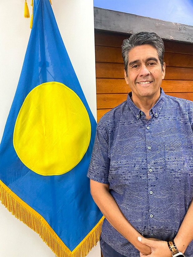 Le président Surangel S.Whipps Jr. dans son bureau à Koror