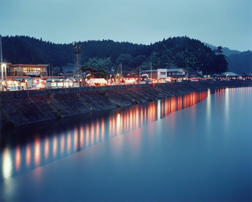 14.“Kesengawa, 2005/01/09.” Taken by Hatakeyama Naoya, 2005. © Hatakeyama Naoya.