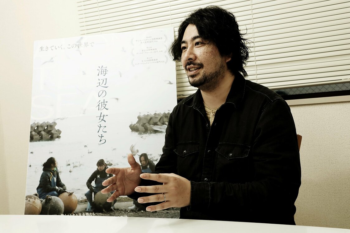 映画『海辺の彼女たち』 藤元明緒監督：逃亡した技能実習生の姿を通して描く「生きぬく意志」