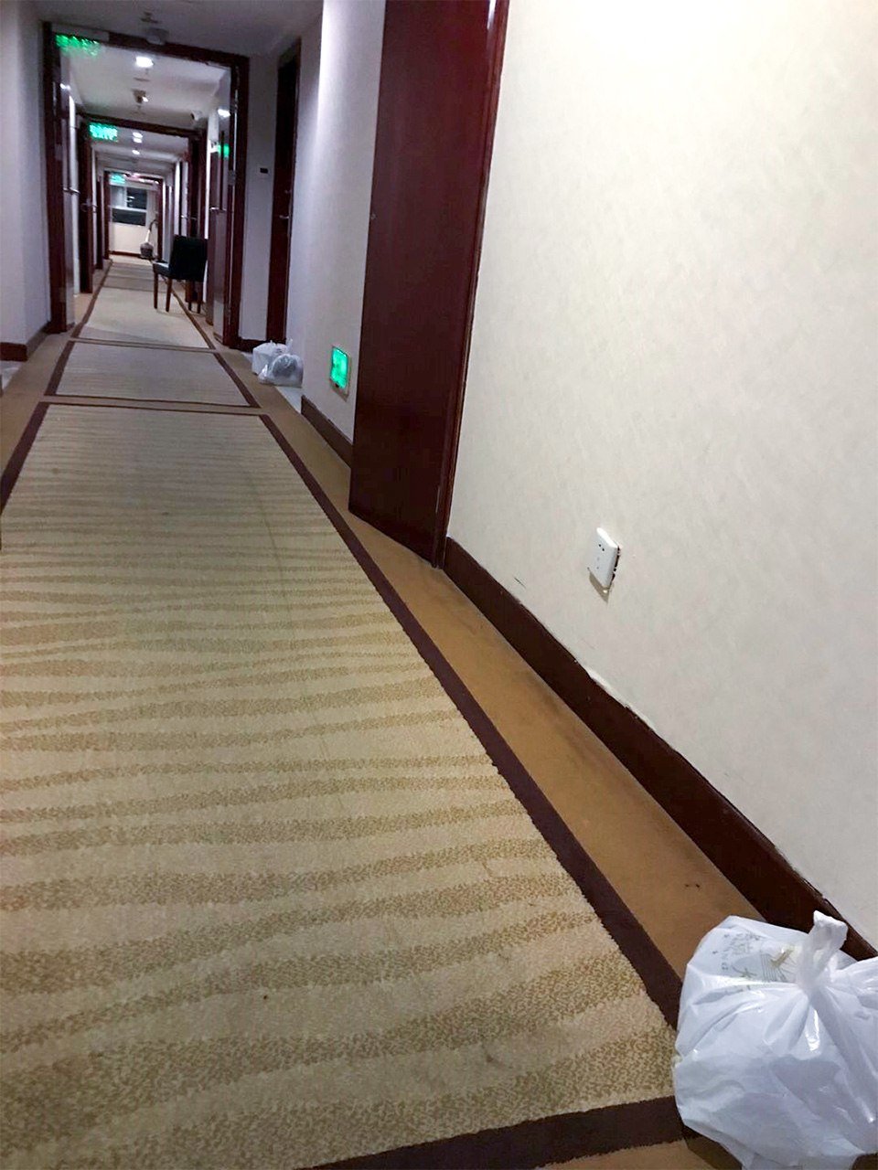 【归国行纪实】（二）新冠疫情下的路漫漫兮：隔离的日子