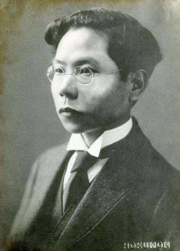 1922(大正11)年頃、トラピスト修道院で講師を務めていた当時の三木露風(32歳) 童謡の里龍野文化振興財団蔵