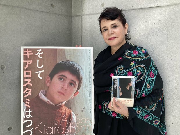 『映画の旅びと イランから日本へ』の著者、ショーレ・ゴルパリアンさん