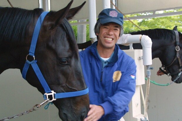 藤沢和雄調教師　2002年5月16日、茨城県美浦トレーニングセンターにて　共同