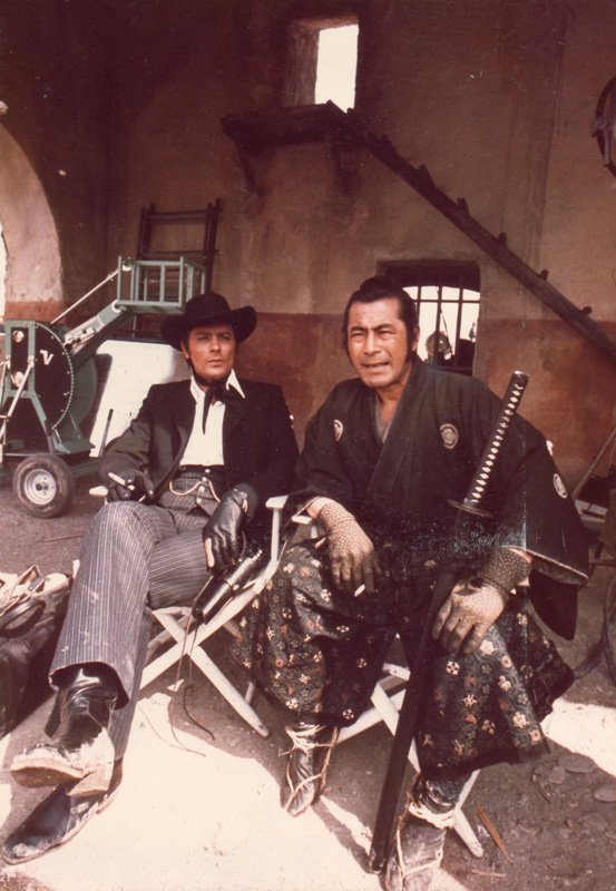 テレンス・ヤング監督の『レッド・サン』（1971年）では、アラン・ドロン、チャールズ・ブロンソンと共演した。