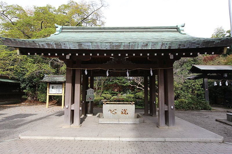 大宫八幡宫（东京都杉并区）的手水舍