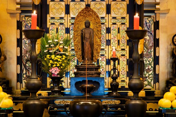 The black image of Amida Buddha is displayed to the public three times a year, on the fifteenth of January, May, and September.