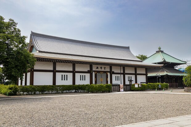 貴重な寺宝を展示する霊宝殿は2003年の開館