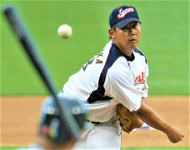 第2回WBC、日本対米国戦で力投する松坂。この大会ではMVPを獲得。メジャーではボストン・レッドソックスなどで活躍した(2009年3月22日、米ロサンゼルス) 時事