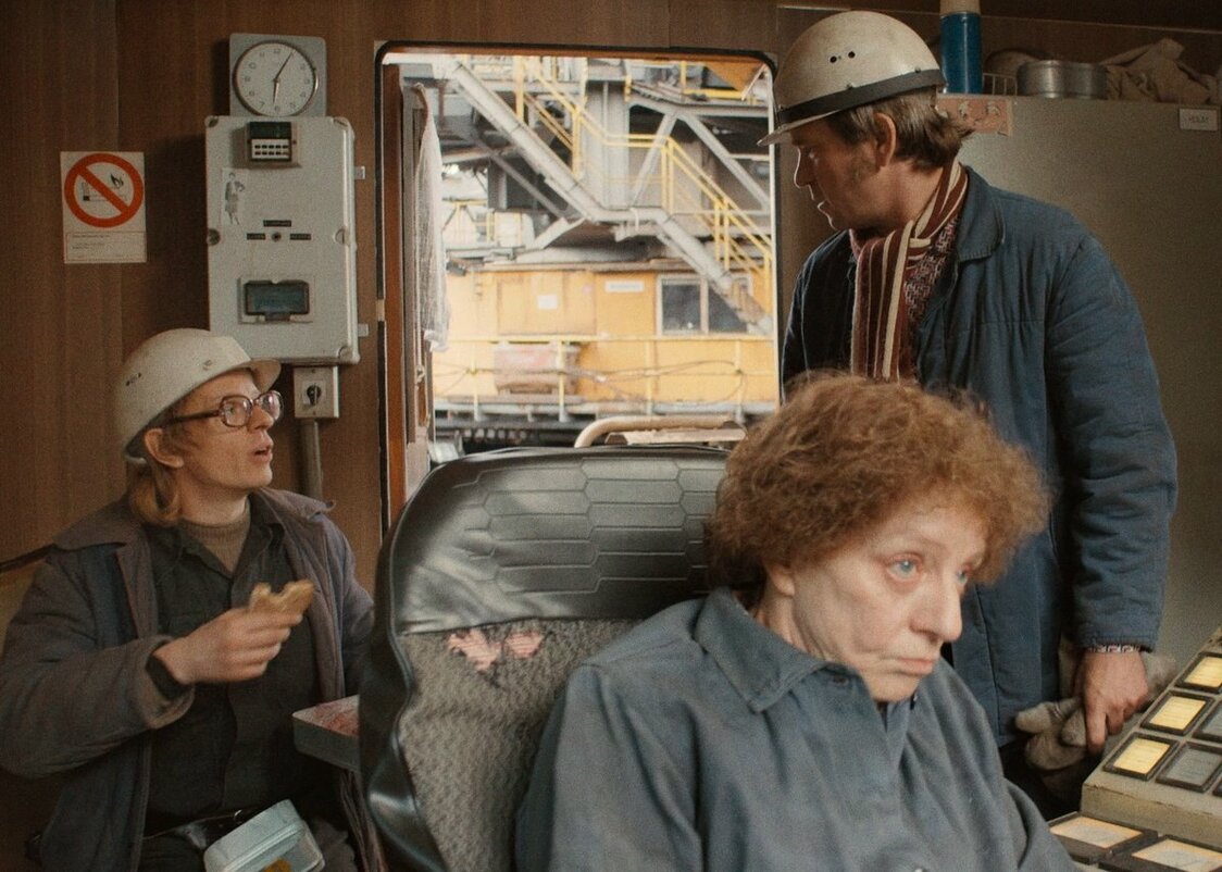 グンダーマンが愛した露天掘り重機の操縦室　© 2018 Pandora Film Produktion GmbH, Kineo Filmproduktion, Pandora Film GmbH & Co. Filmproduktions- und Vertriebs KG, Rundfunk Berlin Brandenburg