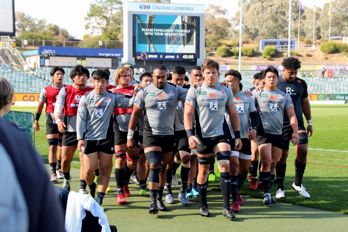 La “Manada de Lobos”, un equipo formado para los partidos de calentamiento de cara al mundial, con Labuschagné al frente, en mayo de 2019. (Jiji Press)
