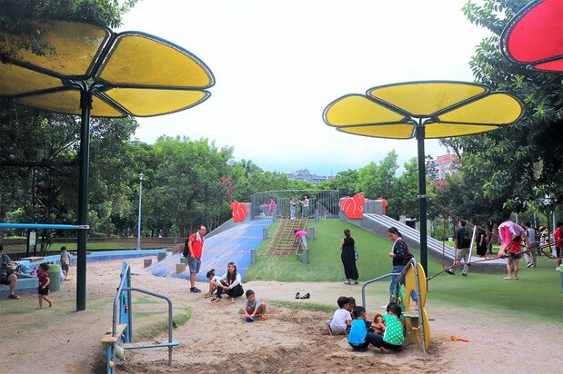 栄星公園に造られた台北市初のインクルーシブ遊戯場(筆者撮影)