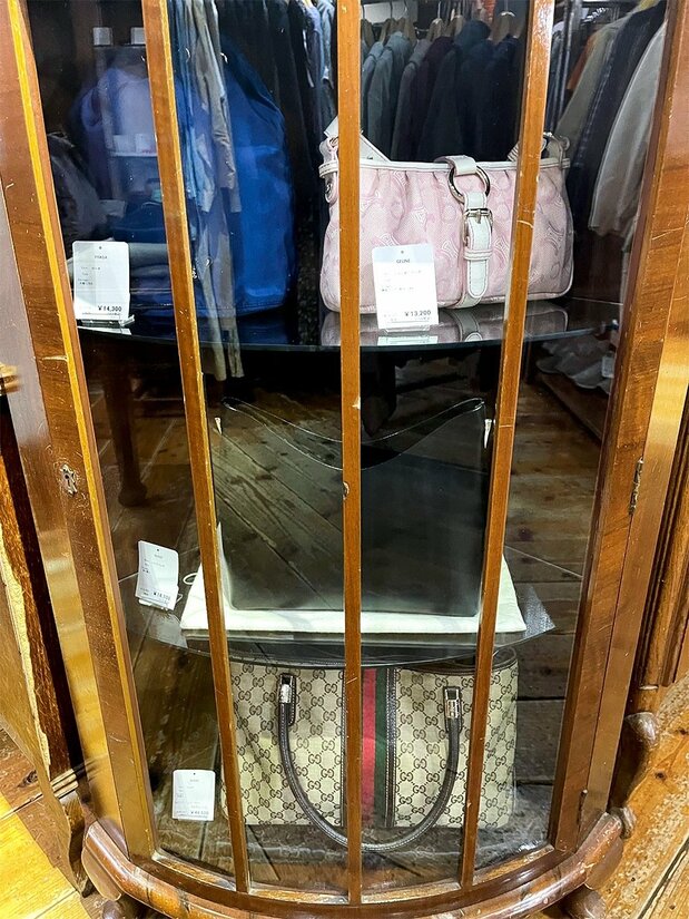 展柜1