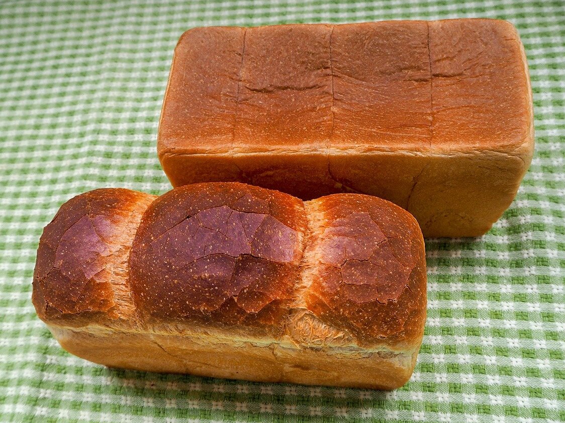 東京・銀座の食パン専門店「セントル　ザ・ベーカリー」の角食パンとイギリスパン
