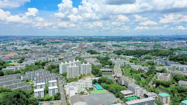 竹山団地の全景（神奈川県住宅供給公社提供）