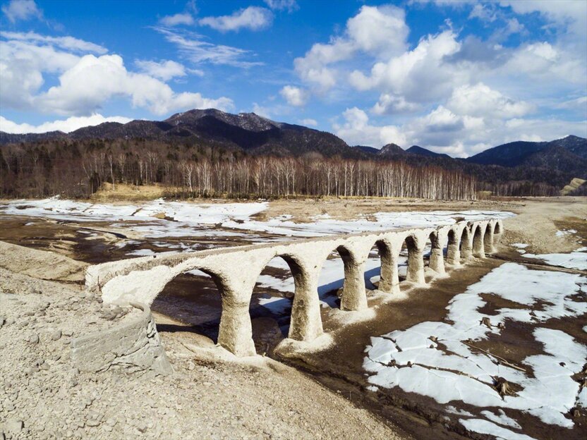 4月末でもまだ雪が残る
