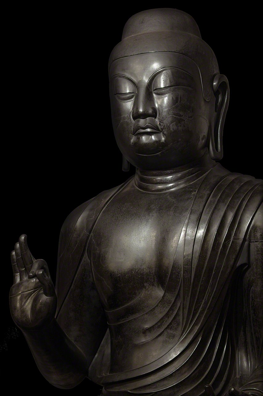 La estatua sedente del ‘nyorai’ Shaka del templo de Kanimanji