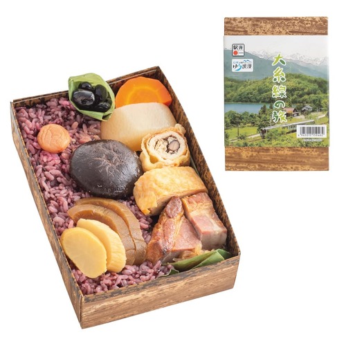 味觉奖:“大丝线之旅”(1350日元)。主要销售场所:松本站的“信浓风 车站便当Azusa”(图片:JR东日本)