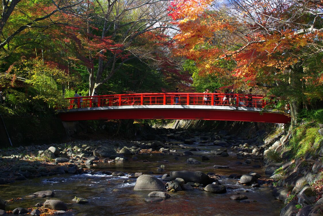 El puente Katsura, en Shuzenji Onsen. (PIXTA)