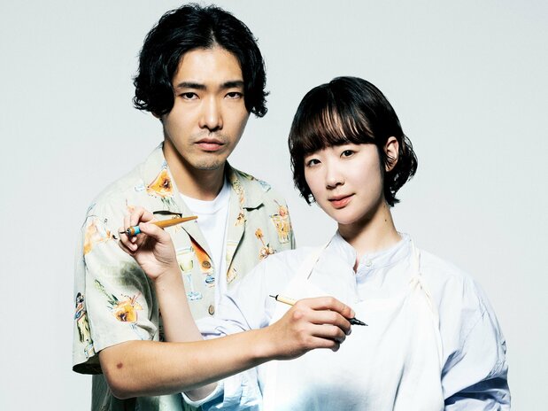 人気漫画家の佐和子(黒木華)と、妻のアシスタントに甘んじる夫の俊夫(柄本佑) ©2021「先生、私の隣に座っていただけませんか?」製作委員会