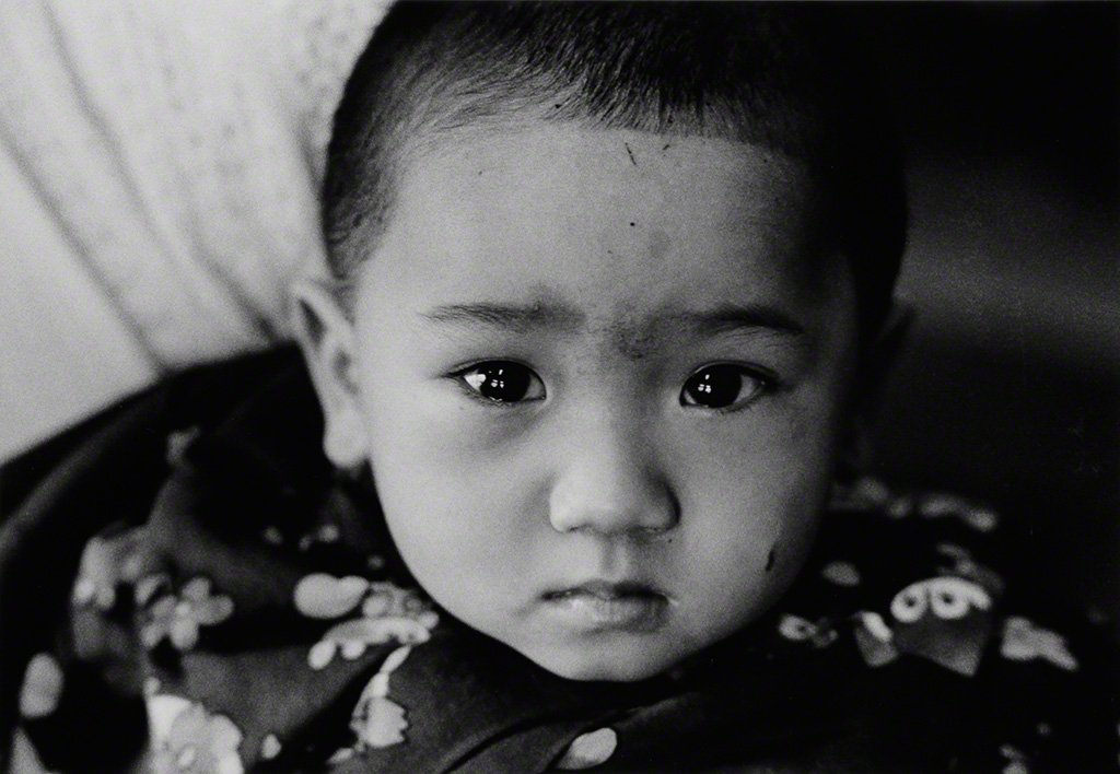 5. “Ōhazama-chō, La Ville de la Chance.” Taken by Ōshima Hiroshi, 1979. © Ōshima Hiroshi.