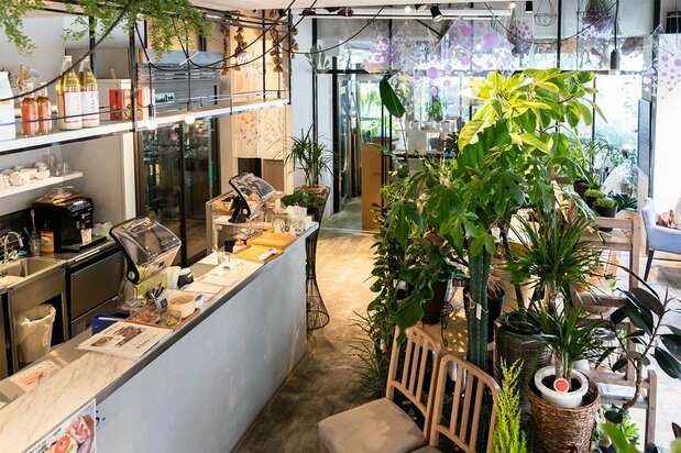 ローランズ原宿店店内