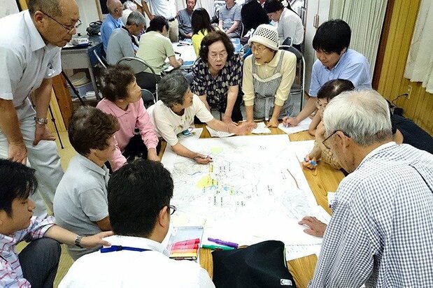 Les plans d'évacuation sont communiqués à la communauté locale et les exercices sont répétés. Ceux-ci permettent également de renforcer la communication entre les habitants. (Photo avec l’aimable autorisation de la ville de Kuroshio)