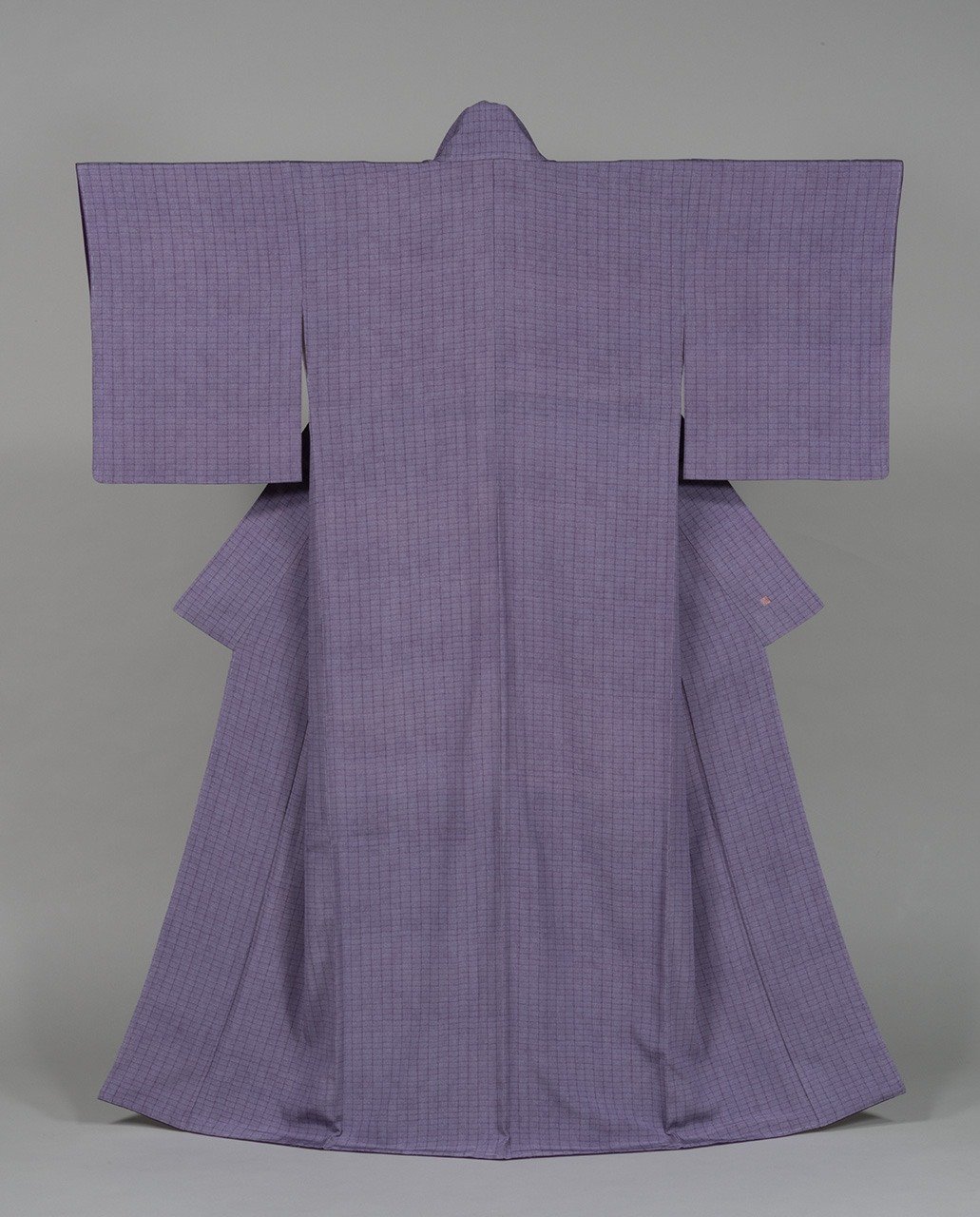 「突彫小紋組み違い連子着物」（京都国立近代美術館所蔵）