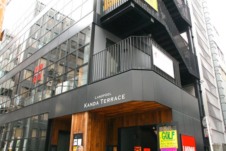 “眠れないホテル” 「MANGA ART HOTEL，TOKYO」で5000冊の漫画に囲まれてみた＜前編＞
