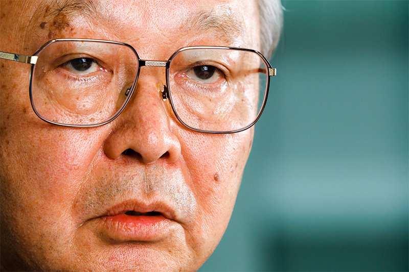 冲村宪树先生与到访JST的中国科技部人员交谈