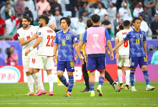 2023年9月の国際親善試合でドイツを4-1で破るなどして優勝候補の呼び声高かった日本は、準々決勝でイランに1-2で敗れた(2024年2月3日、カタール・アルラヤン) 時事
