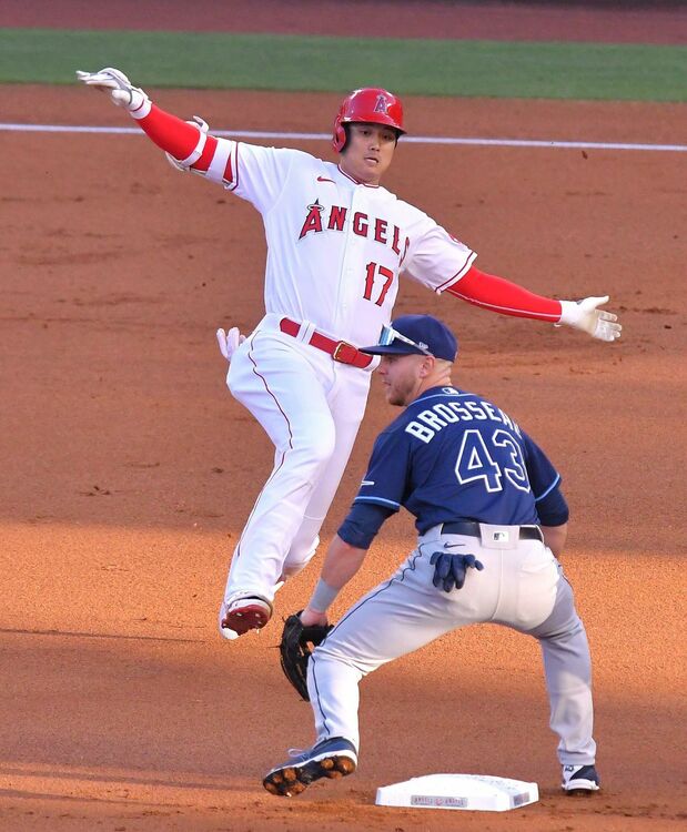 En plus de ses redoutables compétences en lanceur et batteur, Ohtani est un coureur habile, en dépit de son 1,92 m (Jiji Press).
