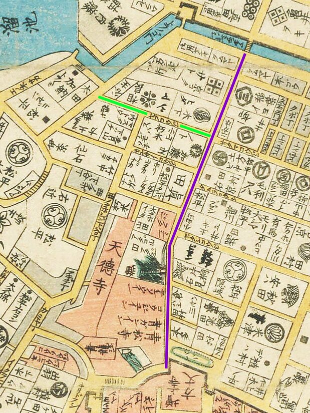 Sección que representa la zona desde Toranogomon hasta el templo Zōjōji en el Gran mapa ilustrado de Edo revisado en la era Ansei (1858, Archivo de la Biblioteca de la Dieta Nacional). La calle Atagoshita está marcada en violeta y Yabukōji, en verde.