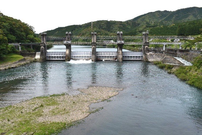 佐賀取水堰（筆者撮影）