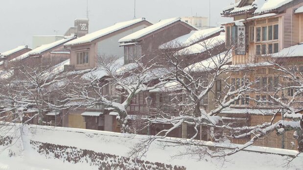 白雪皑皑的金泽