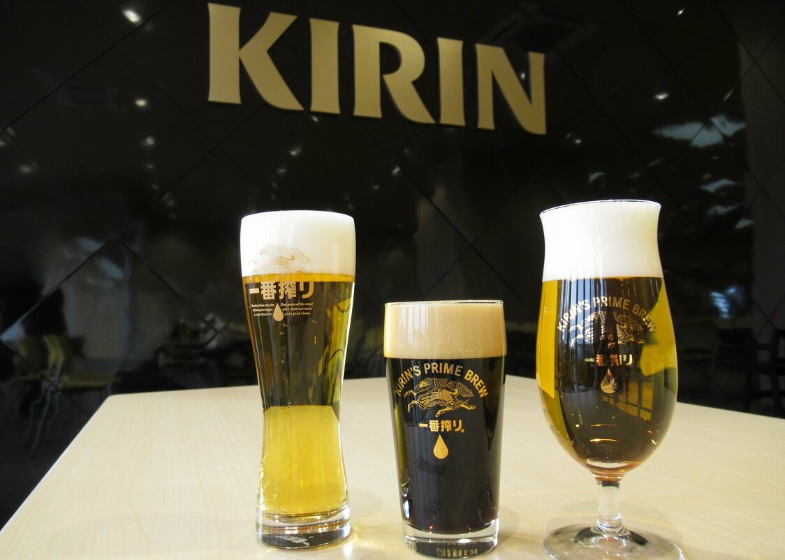 El ansiado momento de la cata. Fotografía por cortesía de la fábrica de cerveza Kirin de Sendai.