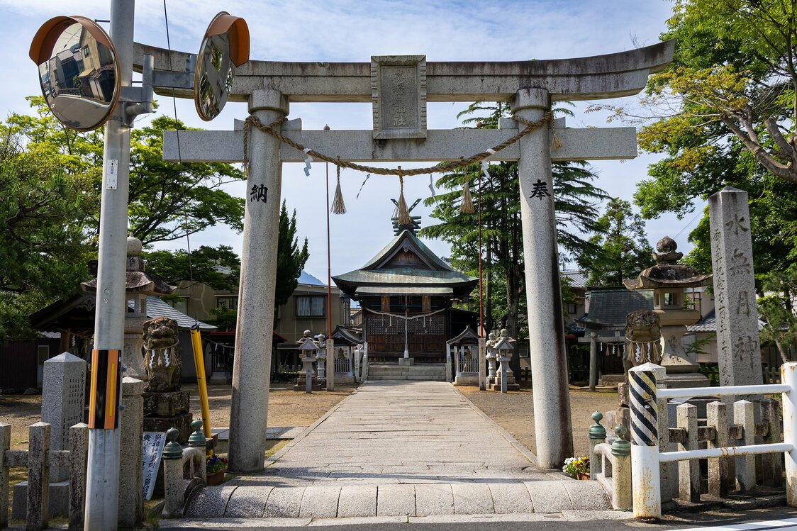 相传江户时代中期，水无月神社驱散了吉原地区肆虐的疫病