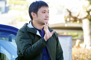 滨口龙介导演 (C)2021《驾驶我的车》制作委员会