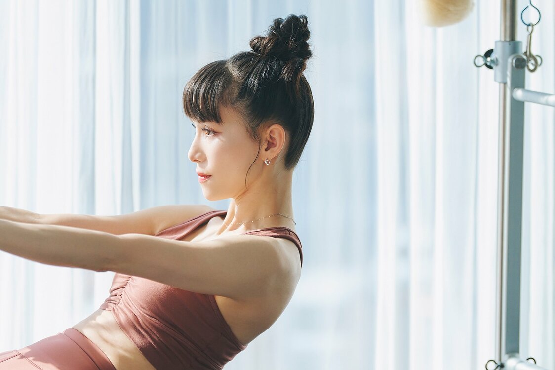 “A～chan是很有趣的人，她总能带动大家不断前进”，佐渡岳利说。 ©︎2026 Perfume“Cold Sleep”Film Partners.