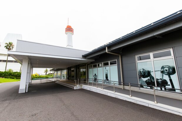从Para Arena的外观看,根本想象不到内部摆满了医用病床