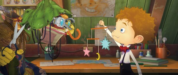 Poupelle and Lubicchi share a moment in the film. (© Nishino Akihiro/Entotsu-machi no Puperu Production Committee)