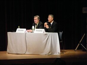 The cochairs of Session VI, Abel Julio González of the International Commission on Radiological Protection and Yamashita Shun’ichi of Fukushima Medical University.