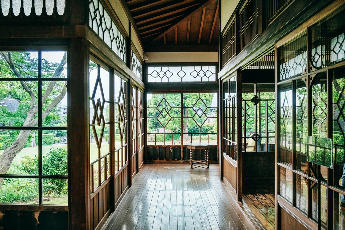The space feels so modern, it’s hard to believe that it is a century old. (© Kawaguchi Yōko)